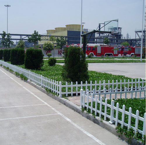 武汉马路护栏：守护安全与秩序的守护者